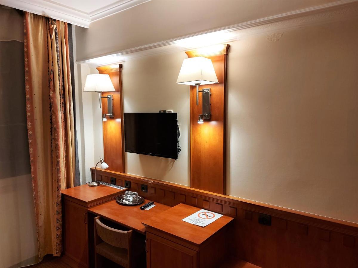Csipke Hotel คิชคุนฮาลาส ภายนอก รูปภาพ