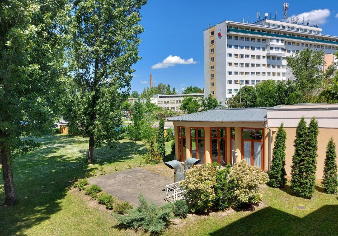 Csipke Hotel คิชคุนฮาลาส ภายนอก รูปภาพ