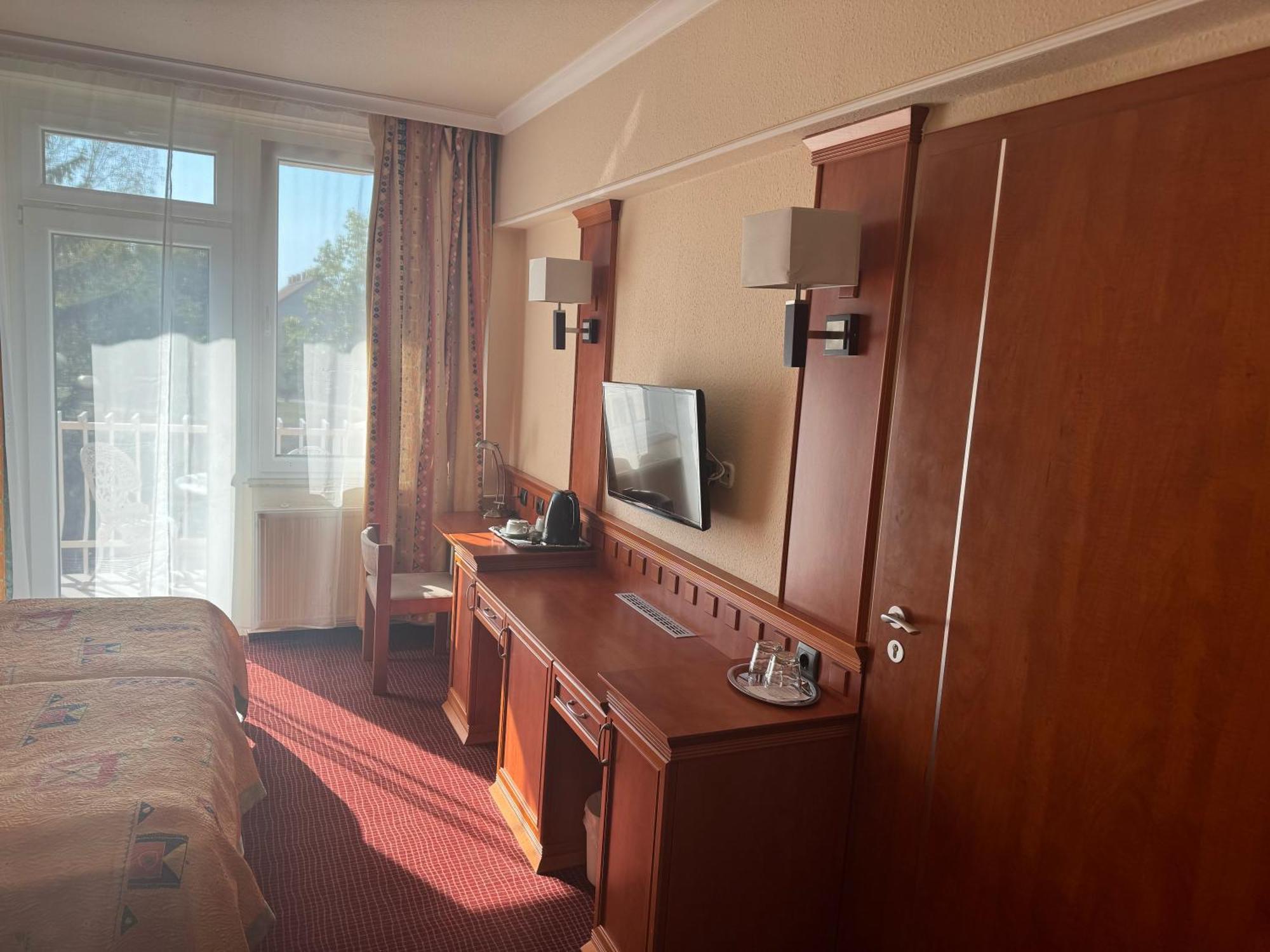 Csipke Hotel คิชคุนฮาลาส ภายนอก รูปภาพ